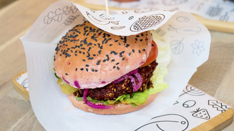 5 groovelanddesigns via Pixabay burger.jpg